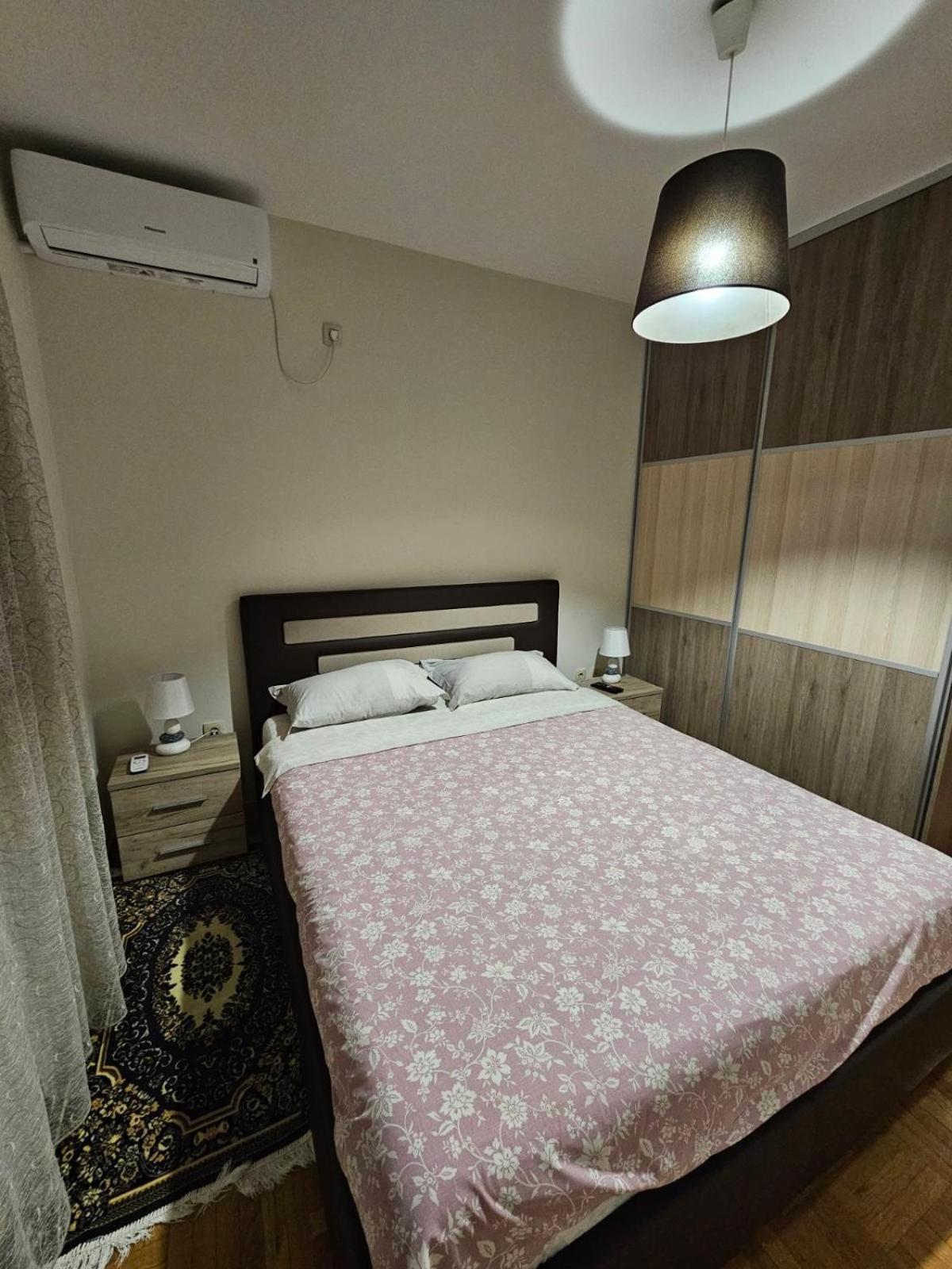 Aphrodite Apartment Подгорица Екстериор снимка